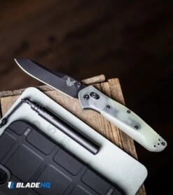 Benchmade 940 Osborne AXIS Lock Knife Natural G-10 (3.4" Black M4) -Benchmade Shop Benchmade 940 Osborne AXIS Lock Knife Natural G 10 Black M4 BHQ 114142 kp crate web