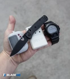 Benchmade Mini Bugout AXIS Lock Knife Black CF-Elite (2.8" Black) 533BK-2 -Benchmade Shop Benchmade Mini Bugout AXIS Lock Knife Black Black 533BK 2 BHQ 118554 kp in hand web